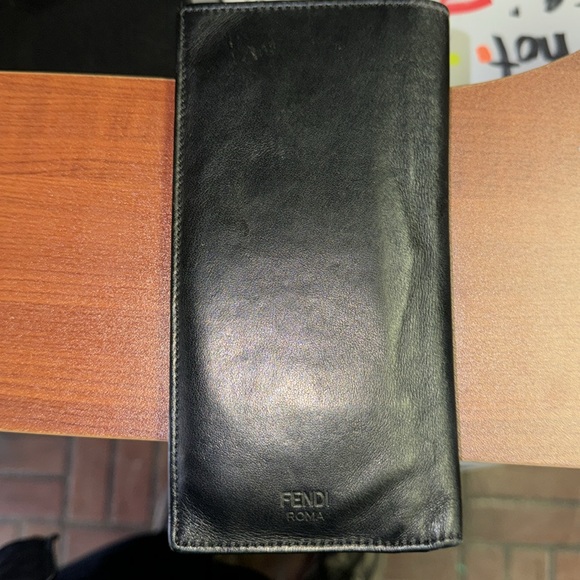 fendi wallet - Picture 3 of 5